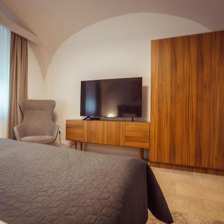 Apartman Boutique Tvrda Osijek Exteriör bild