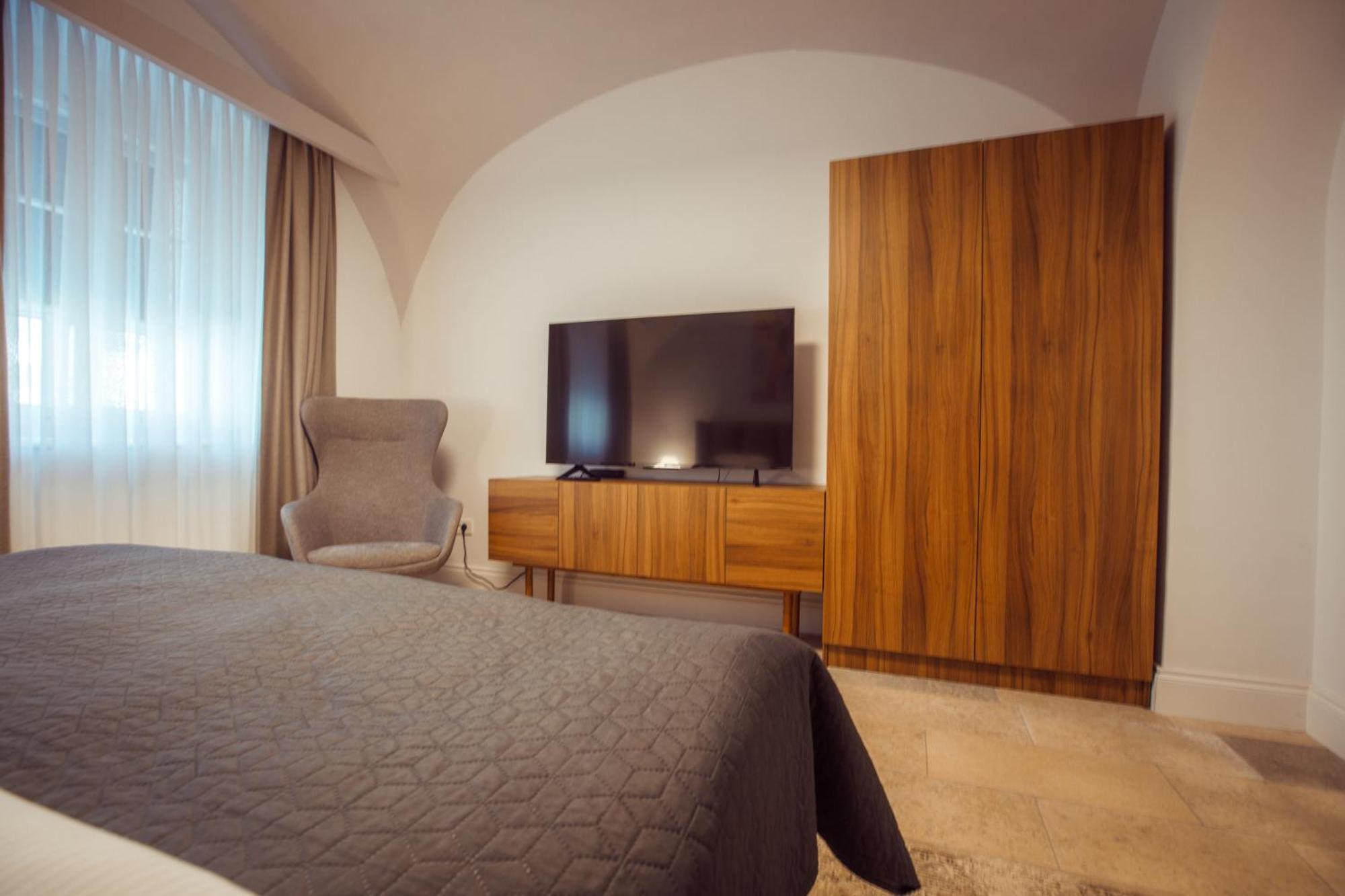 Apartman Boutique Tvrda Osijek Exteriör bild
